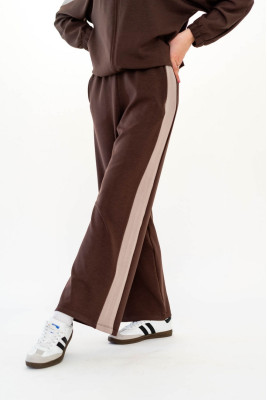 Костюм жіночий